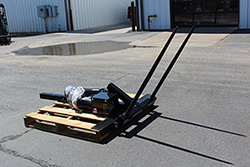 PIERCE Gooseneck Hydraulic Bale Spike for sale at Hendershot Equipment in Decatur & Stephenville, TX near Fort Worth, TX.