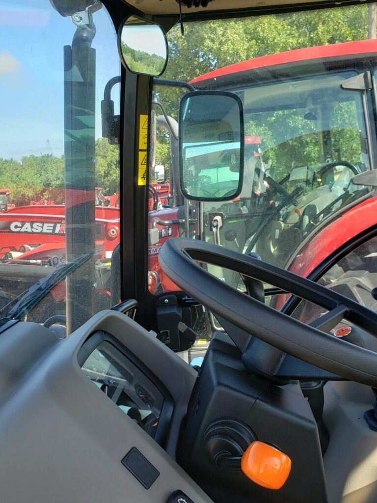 CASE IH Farmall 65A for sale at Hendershot Equipment in Stephenville, Texas. near Bowie, Weatherford, Burleson, Fort Worth and Granbury, Texas.